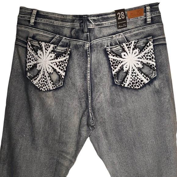 Stretch skinny jeans w/embellished pockets - Picture 7 of 12